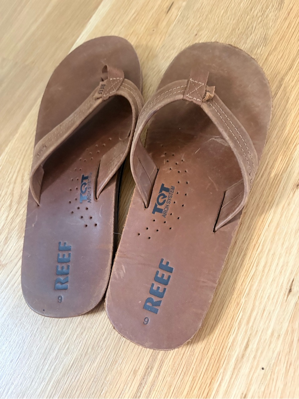 Men's leather Reef Draftsmen flip flops size 9